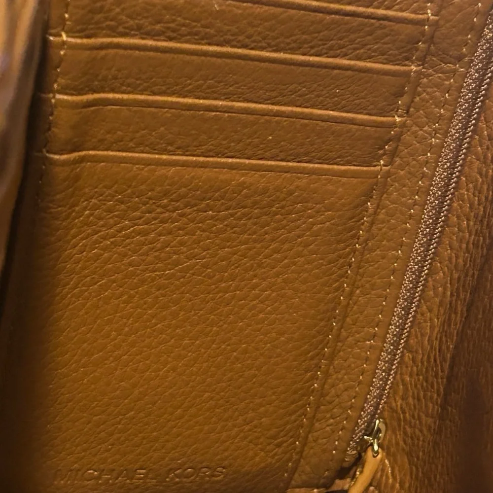 Michael Kors wallet trifold - Picture 3 of 9